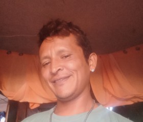 Yoiser, 18, San Isidro