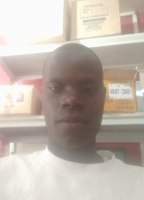 Haggai из Nairobi 26 лет