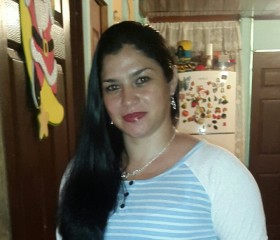 Ana Isbeth, 44, Heredia