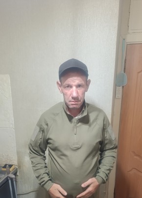 Андрей из Ясиноватаи 43 года