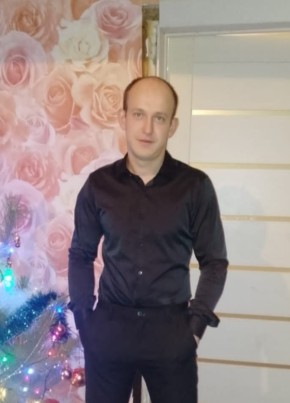 Роман из Саратова 31 год