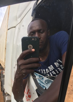 Gueye, 38, République du Sénégal, Dakar
