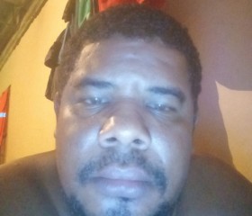 henry, 41, David
