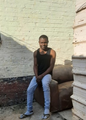 Vicen, 26, iRiphabhuliki yase Ningizimu Afrika, Soweto