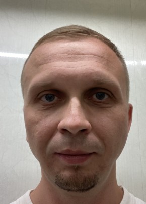 Dmitriy, 37, Belarus, Minsk