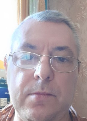 александр из Сарова 56 лет