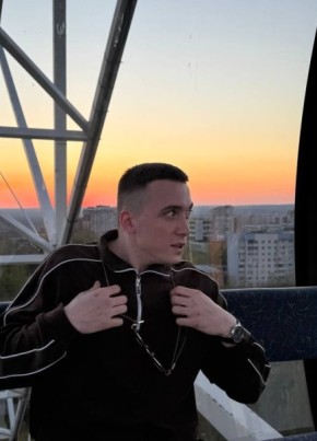 Олег из Москвы 22 года