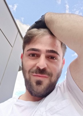 Mehmet Eren, 27, Türkiye Cumhuriyeti, Ankara
