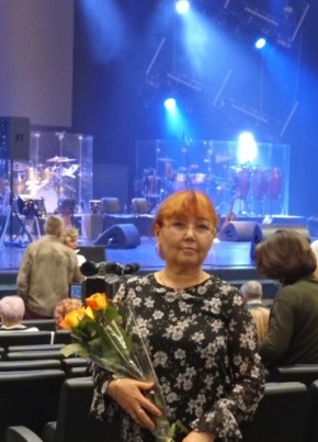 Ирина, 60, Россия, Санкт-Петербург