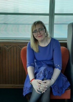 Аня, 39, Россия, Тюмень