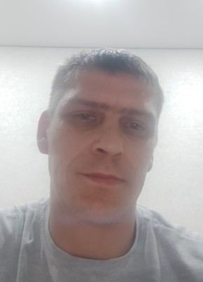 Роман из Смоленска 45 лет