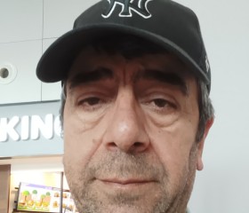 Mustafa, 55, Istanbul