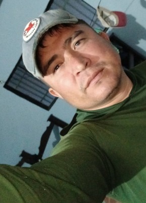 Robinson josue s из San Gil 33 года