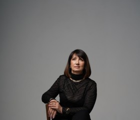 Oksana, 53, Artem