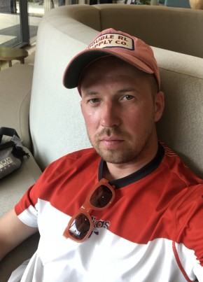 Maksim, 40, Russia, Moscow
