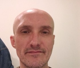 Krys, 44, Angouleme