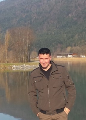 Leon, 35, Republika e Kosovës, Prishtinë