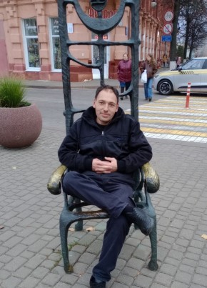 Aleksey, 42, Belarus, Dzyatlava