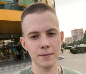 Кирилл, 18 лет, Ростов-на-Дону