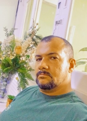 Luiz из Recife 47 лет