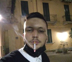 Davide, 22 года, Novate Milanese