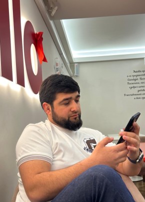 Ильяс из Махачкалы 29 лет