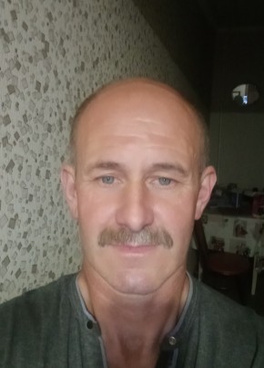 Антон, 52, Россия, Великие Луки