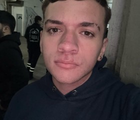 Patricio, 28, Zarate