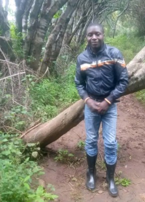 Emmanuel Mabonga, 33, Kenya, Nairobi