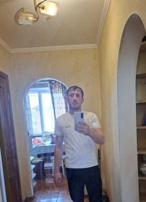 Тачир из Тюмени 33 года