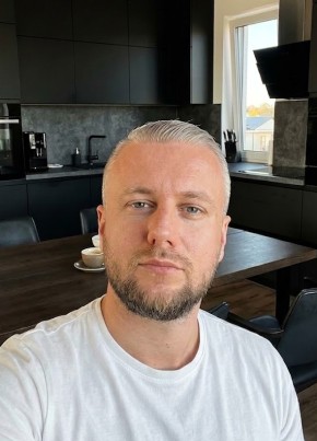 Матвей из Краснодара 33 года