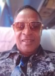 Roberto, 52, Libreville