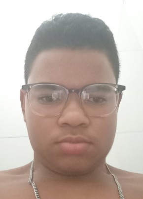 João, 18, República Federativa do Brasil, Rio de Janeiro
