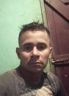 Amilcar из La Ceiba 33 года