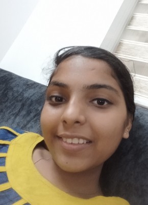 Abirami, 18, India, Mūvattupula