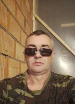 Андрей из Москвы 54 года