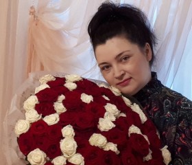 Yuliya, 45, Saratov