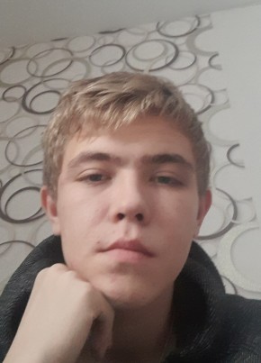 Илья, 19, Россия, Белозёрск