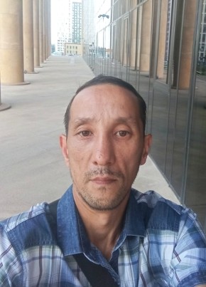 Азат из Уфы 44 года