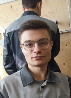 Станислав из Южноуральска 20 лет