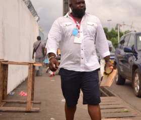 Obame Valentin , 47 лет, Libreville