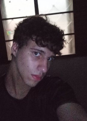 Heitor из Barretos 18 лет