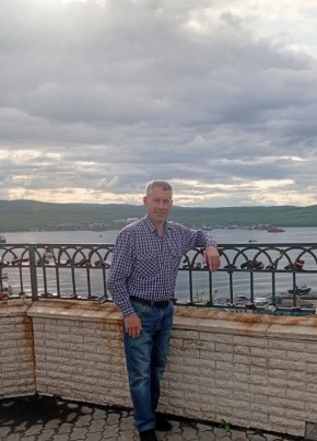 Александр из Таганрога 49 лет