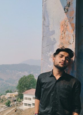 Chetan Jamnal, 22, India, Almora