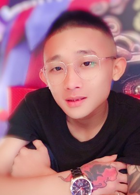 XlaoWel, 22, 中华人民共和国, 臺中市