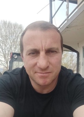 Valeriy, 46, Abkhazia, Sokhumi
