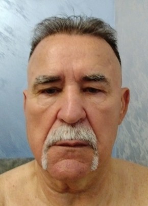 Михаил из Москвы 72 года