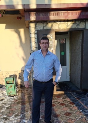 Анатолий, 38, Россия, Саратов