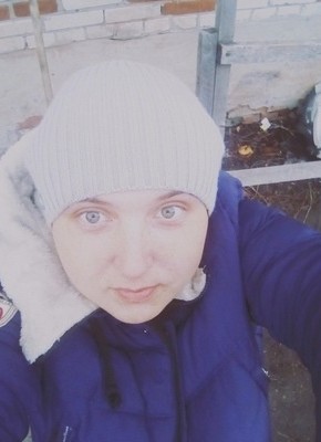 Елена, 32, Россия, Глядянское
