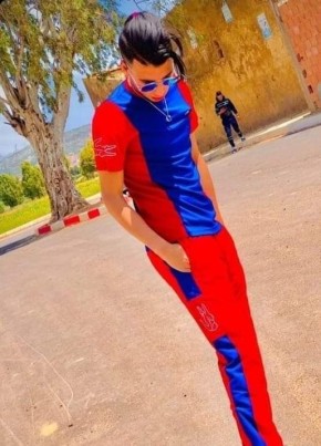 chin WYy, 22, Algeria, Oran